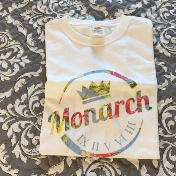 Monarch New and Used Graphic Tee Bundle Lg - Picture 5 of 8